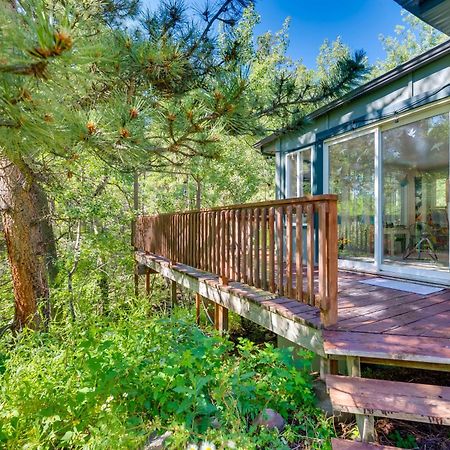 Stunning Golden Home With Deck About 35 Mi To Denver! المظهر الخارجي الصورة