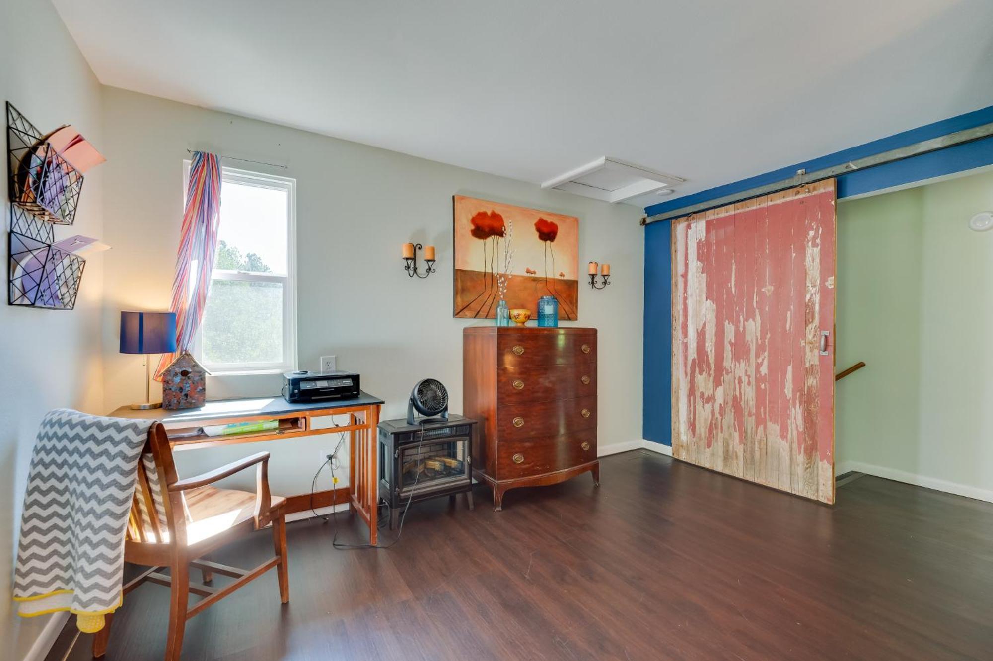 Stunning Golden Home With Deck About 35 Mi To Denver! المظهر الخارجي الصورة